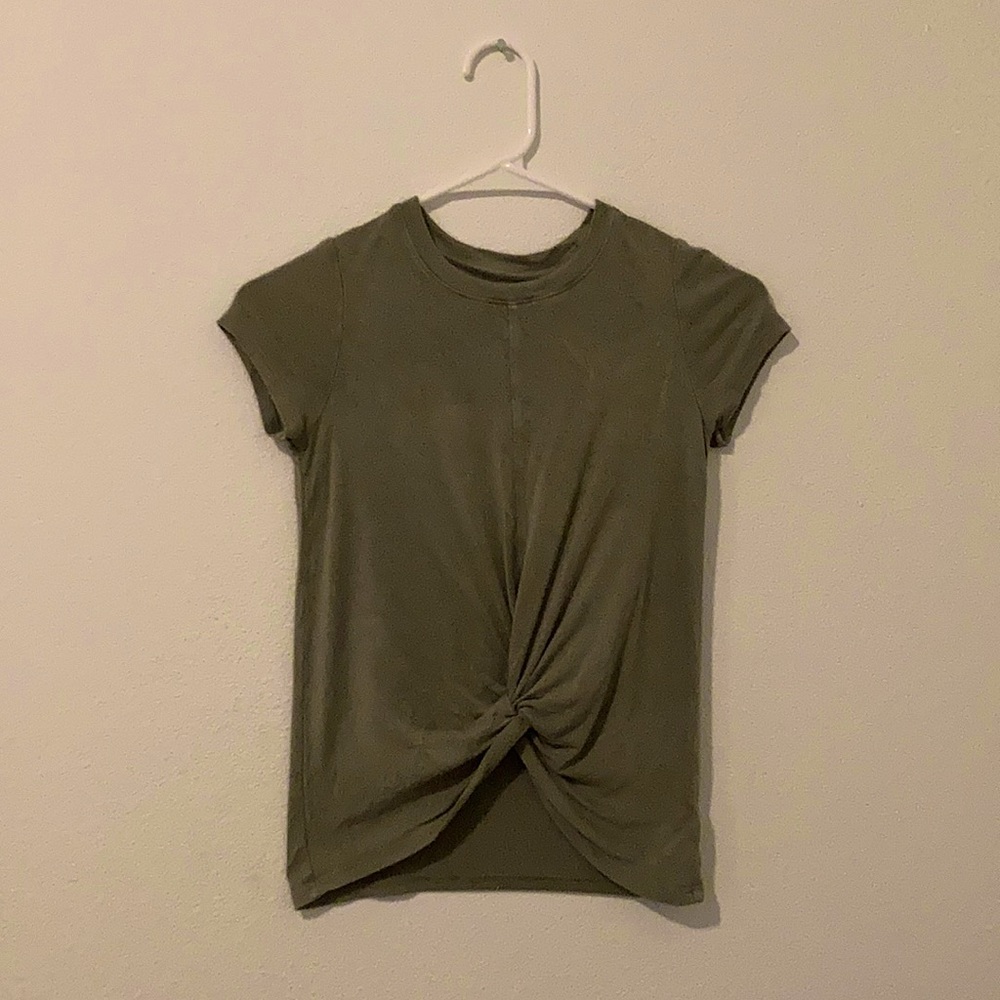 M olive green twist tee shirt